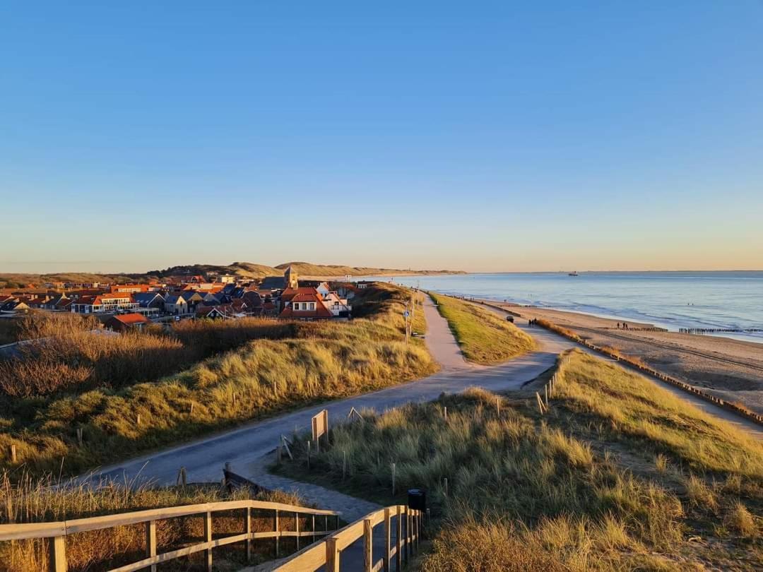 Luxe 4-Persoons Vakantiewoning Aan Zee Zoutelande Exterior photo